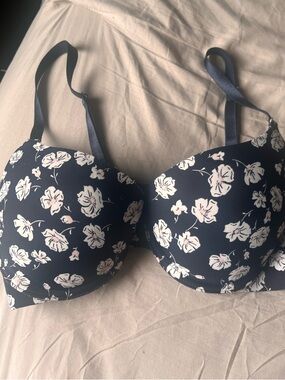 Laura Ashley Navy Floral Molded T-Shirt Bra